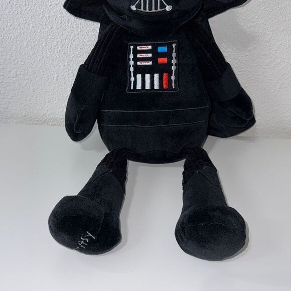 Scentsy Buddy - Star Wars - Darth Vader - Picture 3 of 10